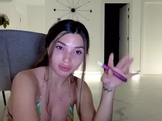 SweetReya's Live Sex Cam Show