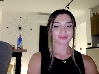 SweetReya's Live Sex Cam Show