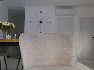 SweetReya's Live Sex Cam Show