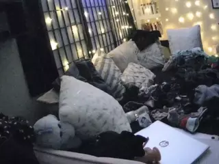 voyeurcam sheenarose 01's Live Sex Cam Show
