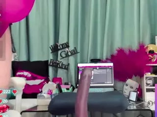 -R-A-R-E-'s Live Sex Cam Show
