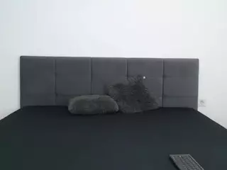 Miss Soniaa's Live Sex Cam Show