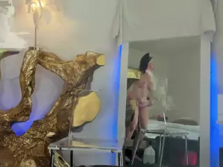 Classy4uuuu's Live Sex Cam Show