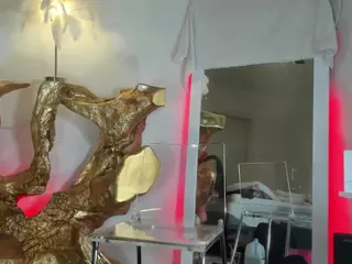 Classy4uuuu's Live Sex Cam Show