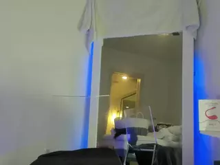Classy4uuuu's Live Sex Cam Show