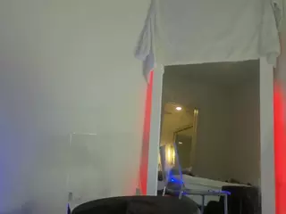 Classy4uuuu's Live Sex Cam Show