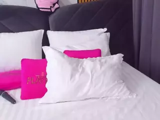 AwwElla's Live Sex Cam Show