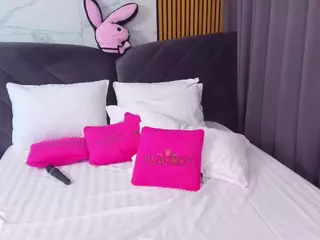 AwwElla's Live Sex Cam Show