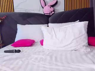 AwwElla's Live Sex Cam Show