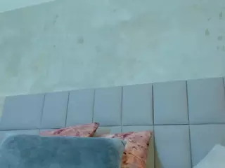kikievega's Live Sex Cam Show