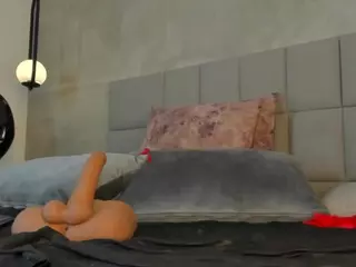 kikievega's Live Sex Cam Show