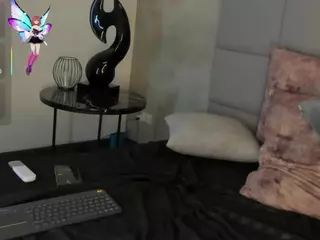 kikievega's Live Sex Cam Show