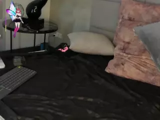 kikievega's Live Sex Cam Show