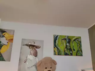 Lenna's Live Sex Cam Show