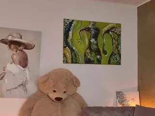 Lenna's Live Sex Cam Show
