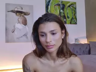 Lenna's Live Sex Cam Show