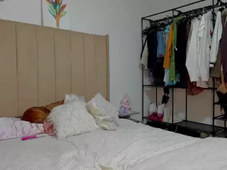 holly-brooke's Live Sex Cam Show
