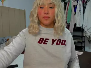 holly-brooke's Live Sex Cam Show