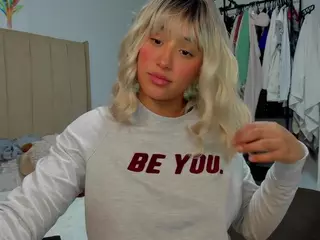 holly-brooke's Live Sex Cam Show