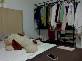 holly-brooke's Live Sex Cam Show