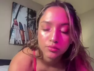 sexybigtitsss's Live Sex Cam Show