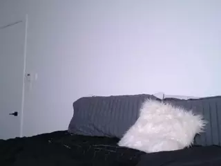 z y l a h's Live Sex Cam Show