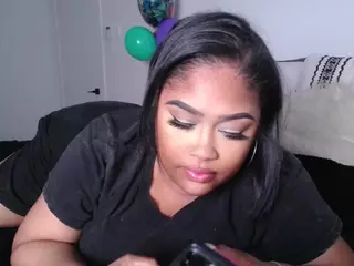 z y l a h's Live Sex Cam Show