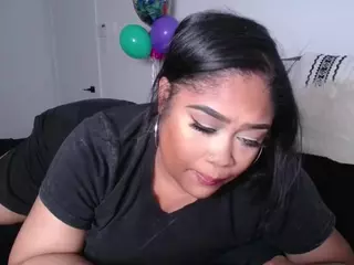 z y l a h's Live Sex Cam Show