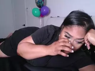 z y l a h's Live Sex Cam Show