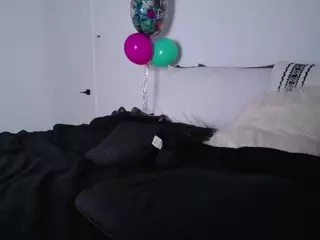 z y l a h's Live Sex Cam Show