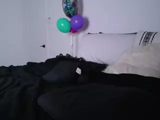z y l a h's Live Sex Cam Show