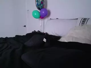 z y l a h's Live Sex Cam Show