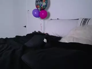 z y l a h's Live Sex Cam Show