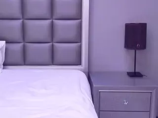 hellensweet's Live Sex Cam Show