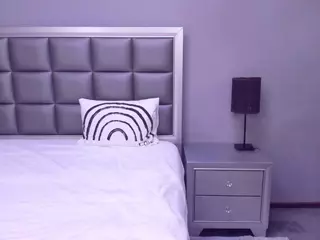 hellensweet's Live Sex Cam Show