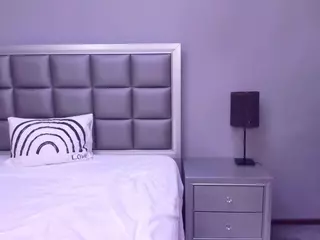 hellensweet's Live Sex Cam Show