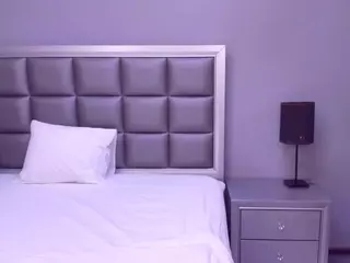 hellensweet's Live Sex Cam Show