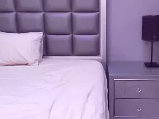 hellensweet's Live Sex Cam Show