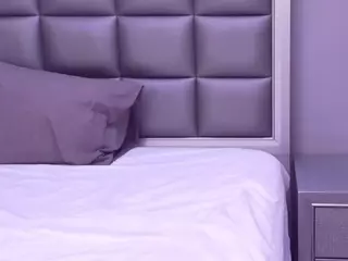 hellensweet's Live Sex Cam Show