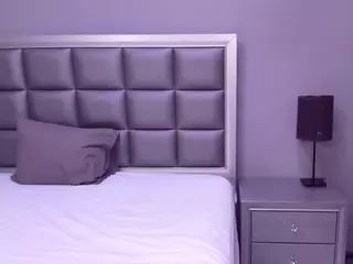 hellensweet's Live Sex Cam Show