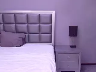 hellensweet's Live Sex Cam Show