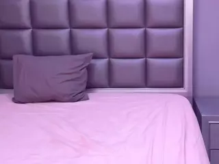 hellensweet's Live Sex Cam Show