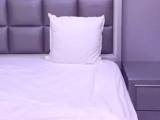 hellensweet's Live Sex Cam Show