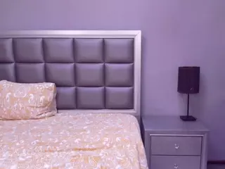 hellensweet's Live Sex Cam Show