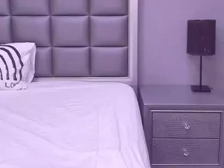 hellensweet's Live Sex Cam Show