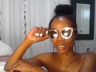 TasteThePeach's Live Sex Cam Show