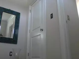 TasteThePeach's Live Sex Cam Show