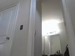 TasteThePeach's Live Sex Cam Show