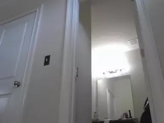 TasteThePeach's Live Sex Cam Show