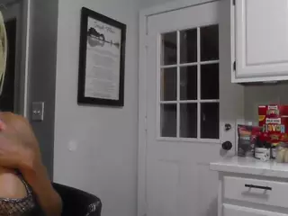 TasteThePeach's Live Sex Cam Show